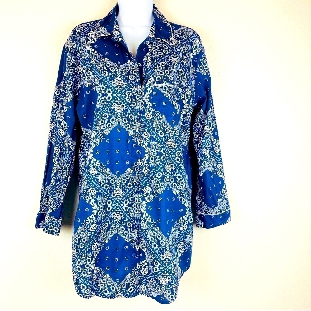 Victoriaâs Secret Blue Bandanna Print Night Shirt Size S